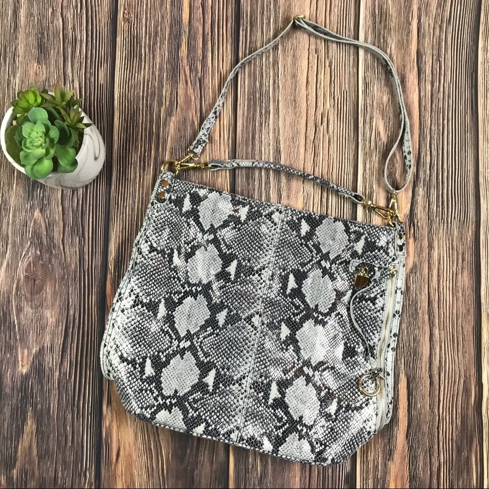 Italian Leather Snake Skin Pattern Purse